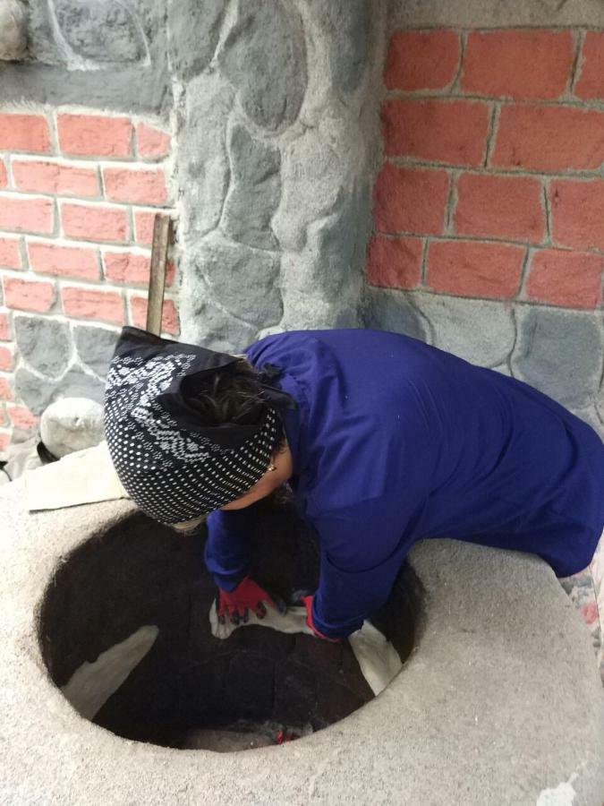 Mzeos House 호텔 바투미 외부 사진